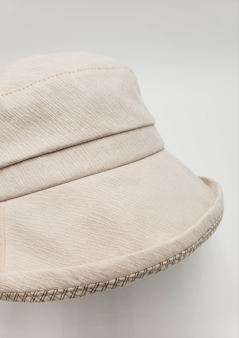 Cotton Embossed Cloche with Checkered Inner Brim