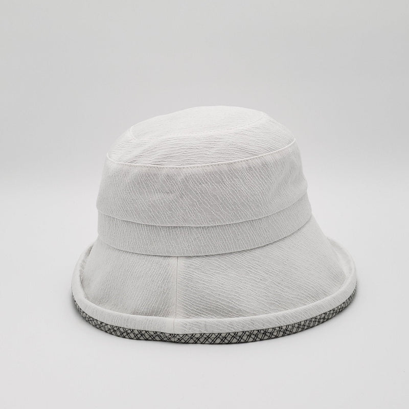 Cotton Embossed Cloche with Checkered Inner Brim